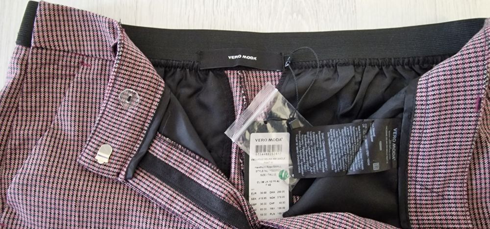 Pantaloni dama Vero Moda