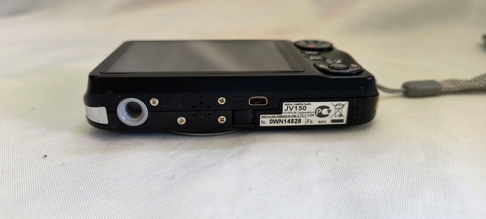Фотоапарат Fujifilm Finepix JV 150