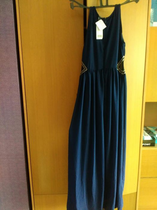 Официална рокля с етикета