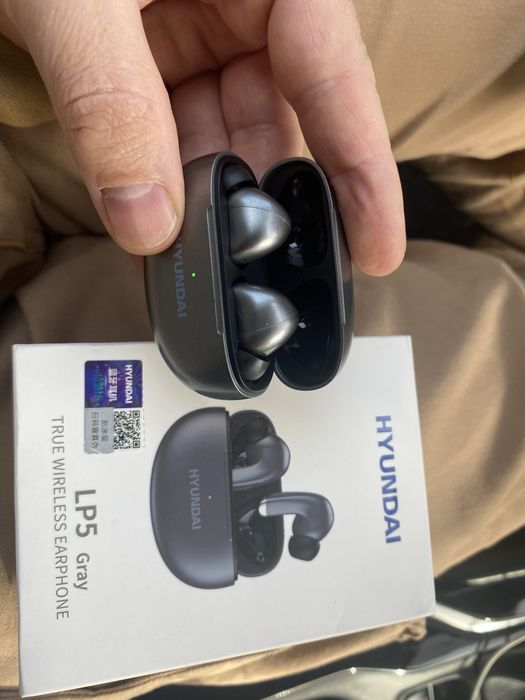 Casti hyundai bluetooth