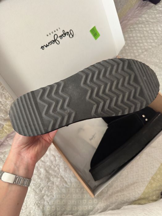 Черни велурени апрески Pepe Jeans