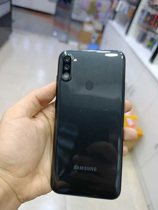 Продам шустрый смартфон SAMSUNG A11