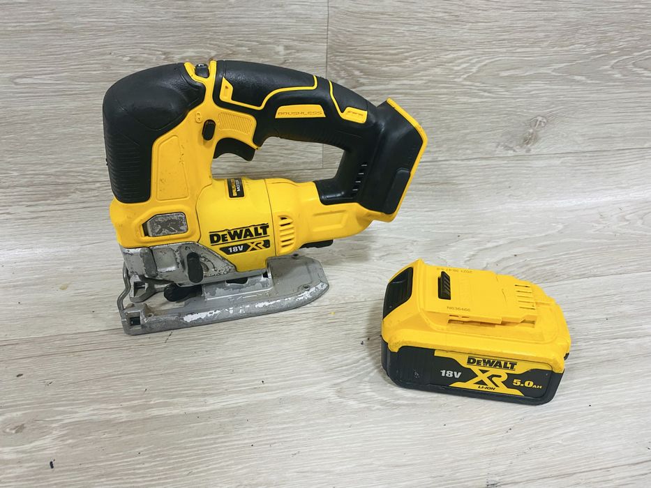 Pendular Dewalt dcs334