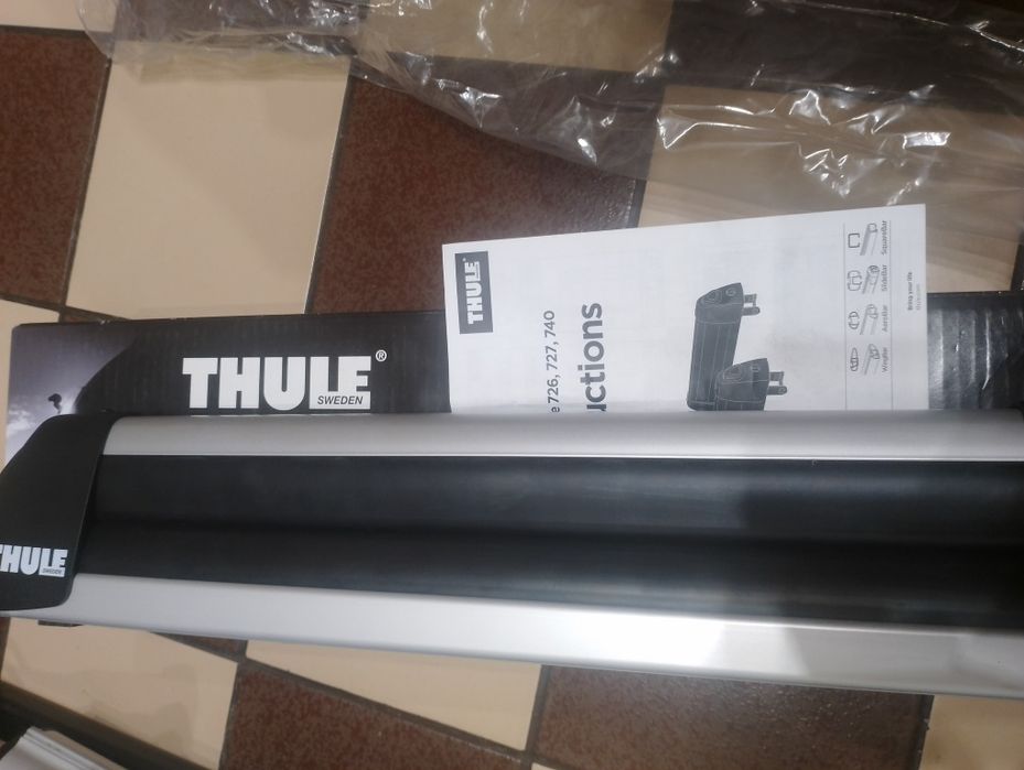 Багажник -стойка Thule нова за ски 4чф.