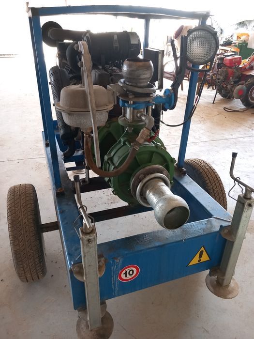 Motopompa pentru irigat.