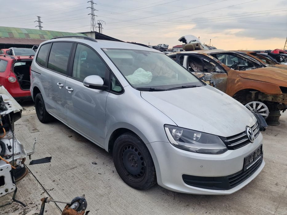 Dezmembram Volkswagen Sharan 2012 2.0tdi CFF Manual
