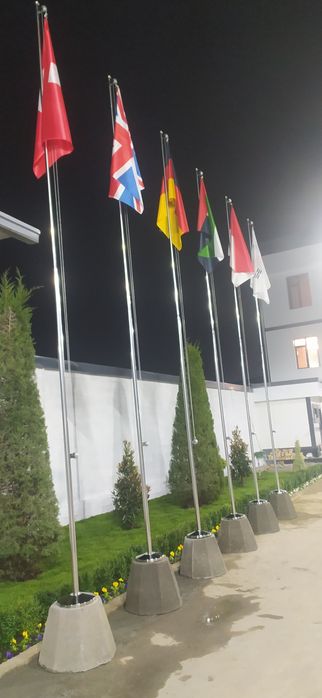 Флагшток, Байрок устуни , Bayroq ustuni.