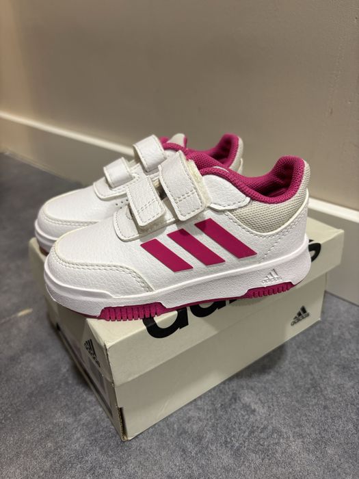 Детские кроссовки adidas новые