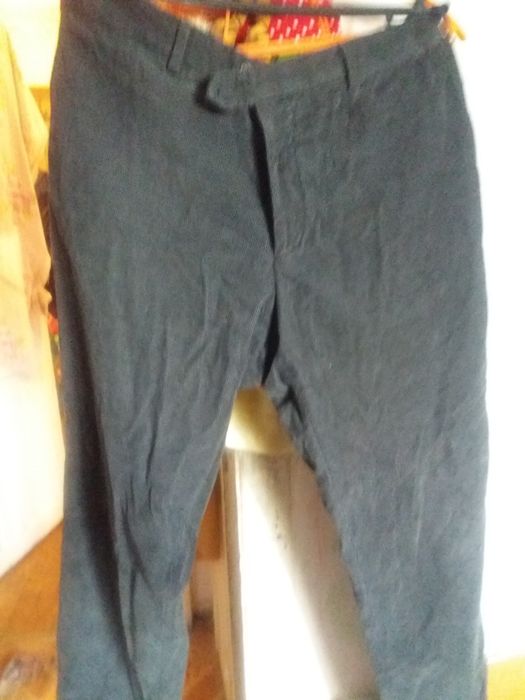 Брюки онмынга сатам десять тысяч мужские  бархатные теплые фирма