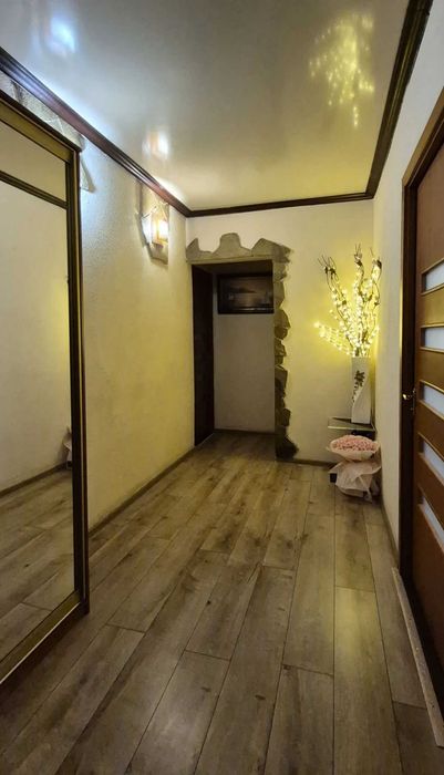 Двустаен имот в кв.Банишора