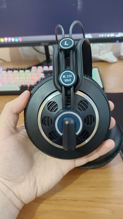 AKG K240 MK II Студио Слушалки [КАТО НОВИ]