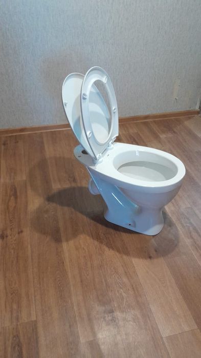 Продам унитаз б/у