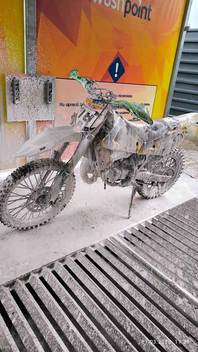 Husqvarna WR 125 2T - Perfect pentru pasionații de off-road!