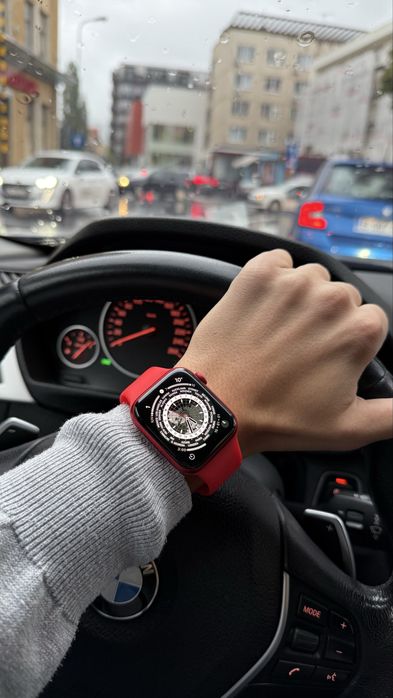 Vând Apple Watch 6 GPS - Product Red - Impecabil