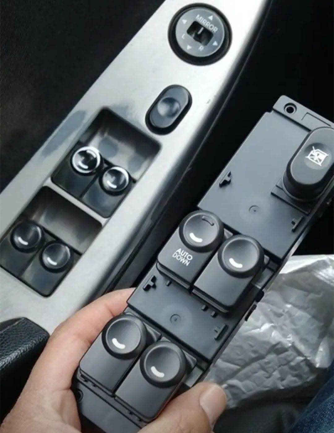 Hyundai Accent Solaris пульт стеклоподъёмника на левую дверь кнопки