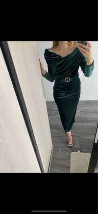 Rochie elegantă nunta botez de ocazie catifea verde cu mâneca midi