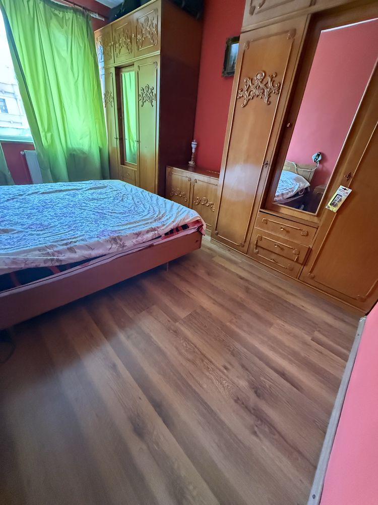 Vand mobila de dormitor si saltele Ceragem cu jad 2 buc