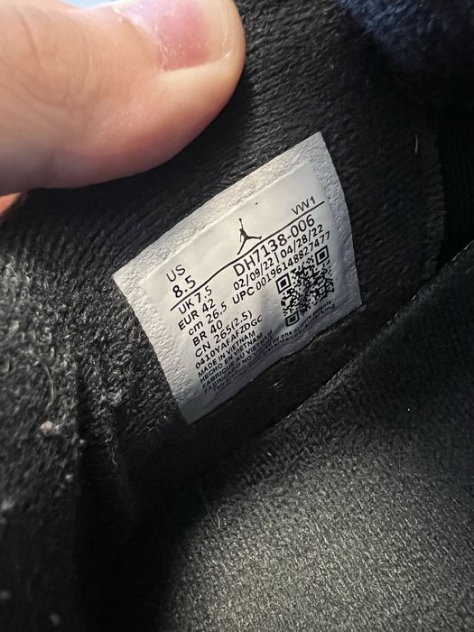 Air Jordan 4 black canvas