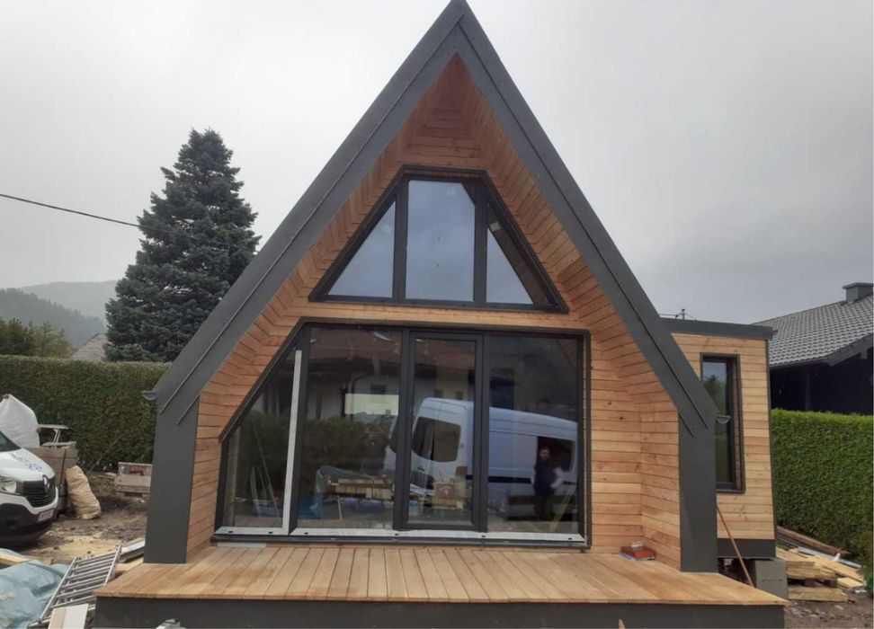 Vindem cabane tip A frame