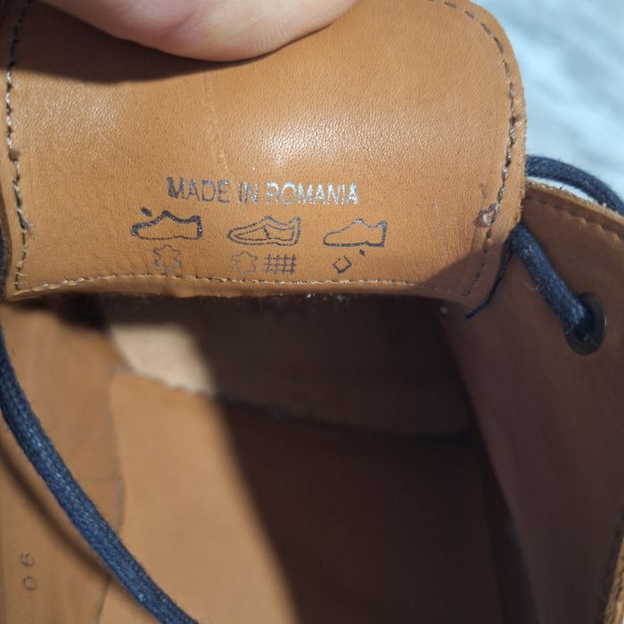 Pantofi de piele Llooyd nr 49 Made în Romania