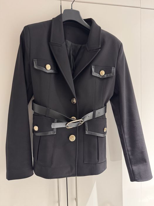 Elisabetta Franchi сако M размер