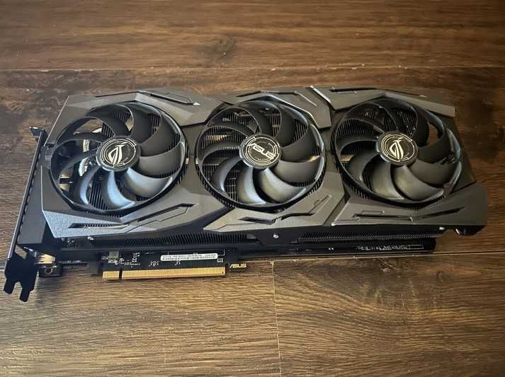 Видео карта ASUS ROG Strix Radeon RX 5700XT OC