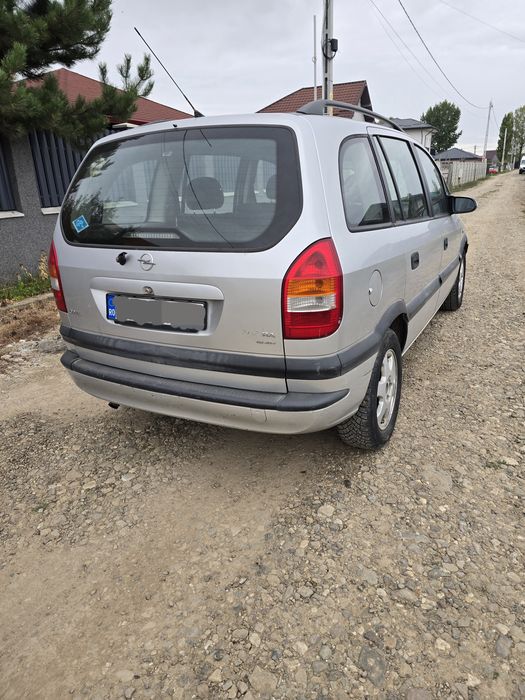 Vând Opel Zafira 1.8cc, 2001