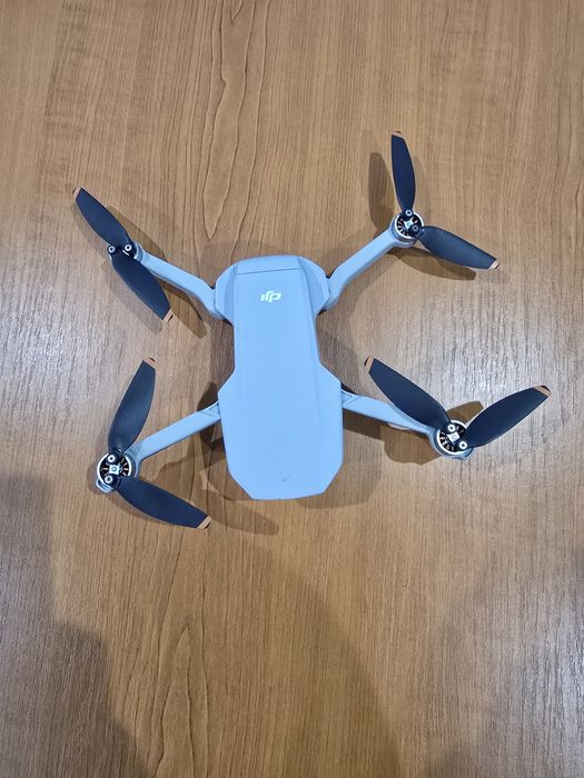 Drona DJI mini 2 fly more combo