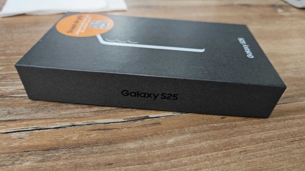 Vand telefon samsung s25