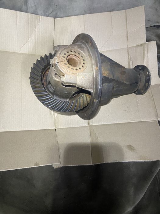 Передние и задние редуктора шевролет нива, паджеро, люсида(задний)