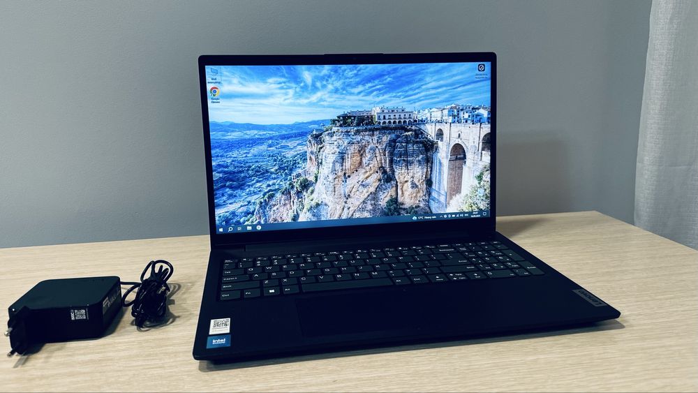 Новый! Ноутбук Lenovo intel/8GB/SSD 256GB/Видеокарта 4GB