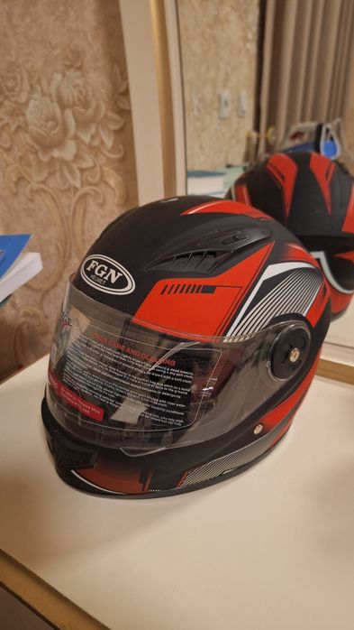 Мотошлем каска  новый