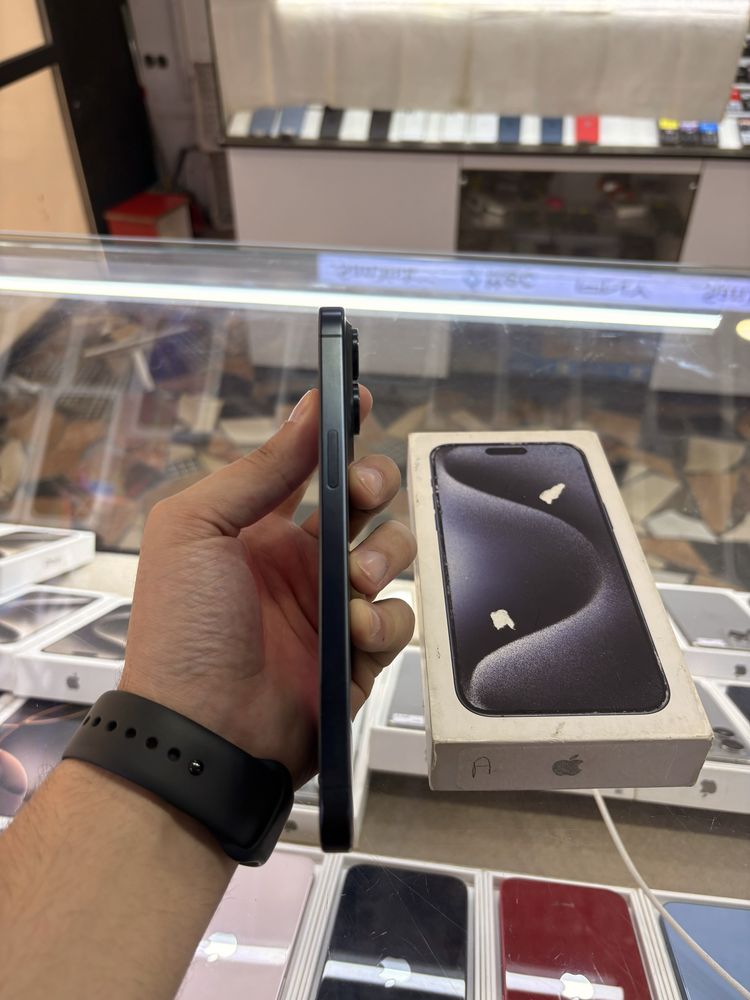 iPhone 15 Pro Max 256 gb blue