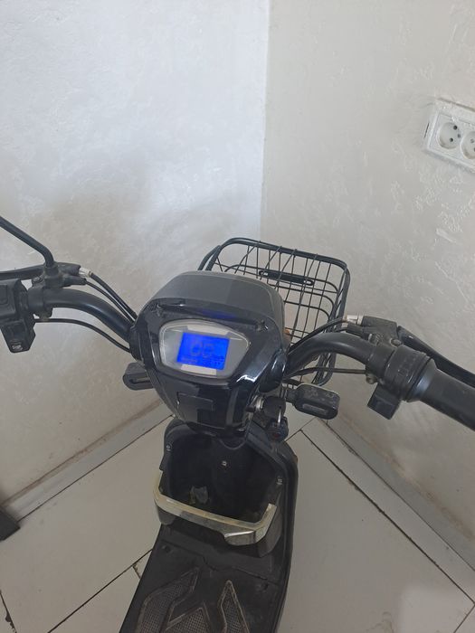 Chontak skuter sotiladi