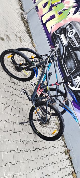 Vand bicicleta sau schimb