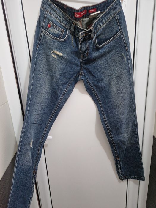 Дамски дънки - размер М, Л