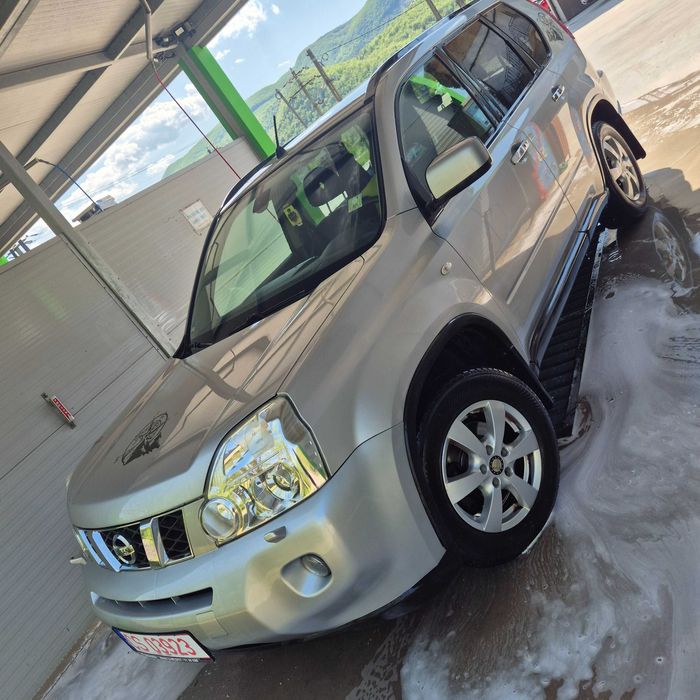 Vând Nissan X-Trail