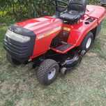 Tractoras tuns iarba Electrolux (Husqvarna) 17 cp