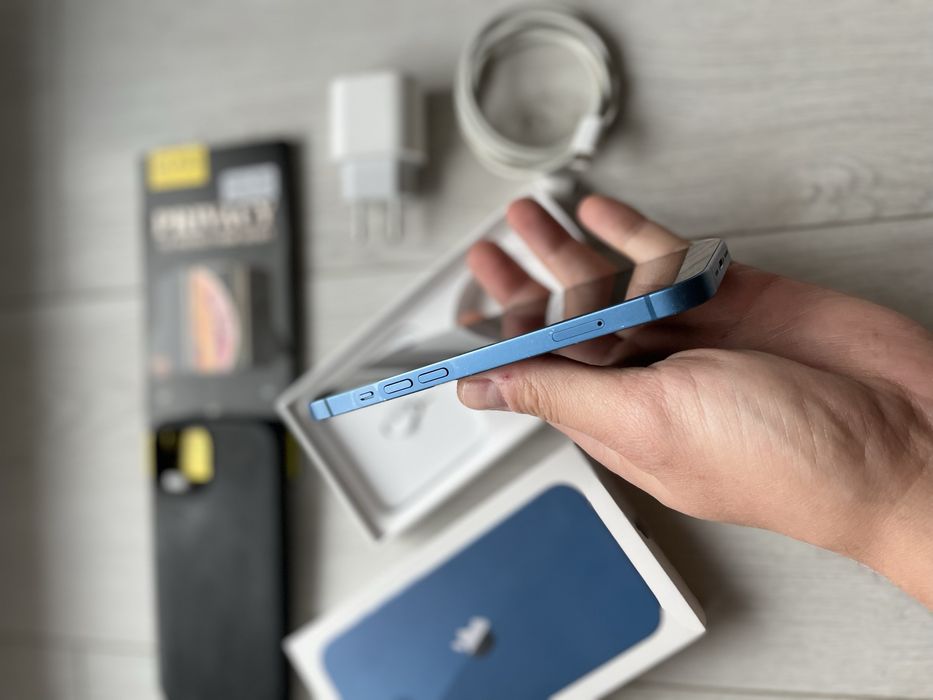 • Iphone 13 blue • FULLBOX •