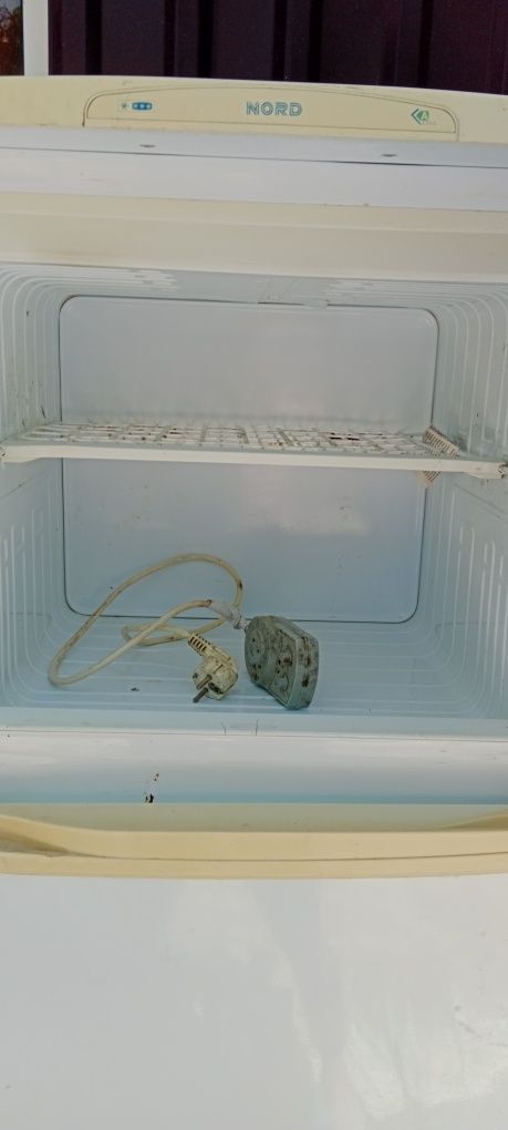 Продам холодильники срочно