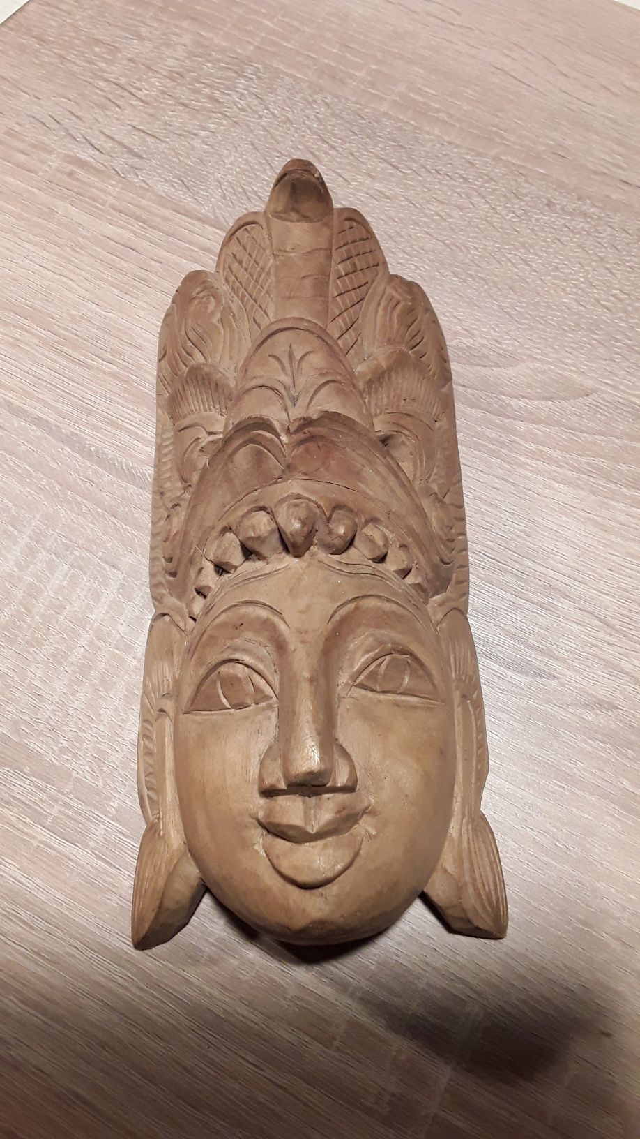 Masca din lemn sculptata,  provenienta India