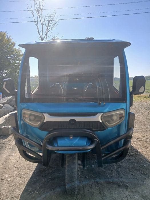 Motokar elektr dvigatelli

200–300cc benzin dvigateli yo