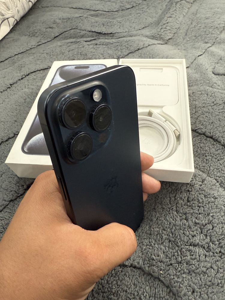 Iphone 15 pro 256GB Blue titanium + кейс