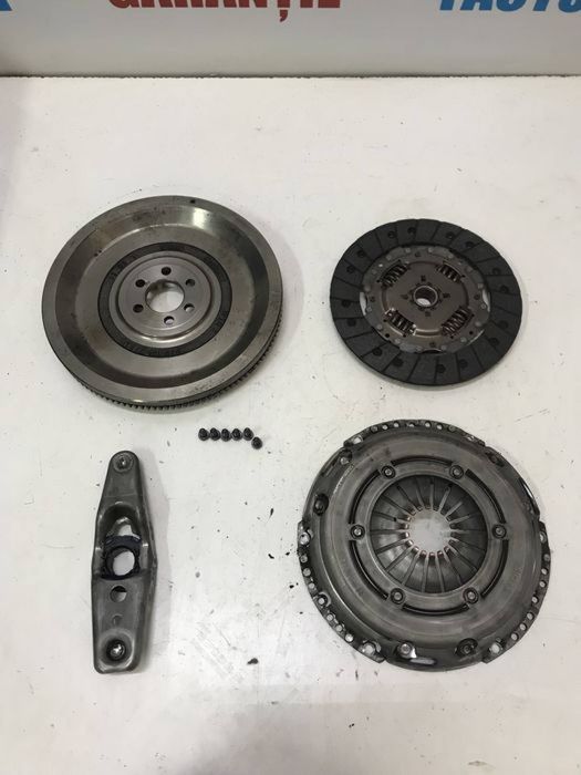 Kit ambreiaj volanta 1.6 5+1 BSE BGU BFQ AVU Golf 5 Jetta Touran A3