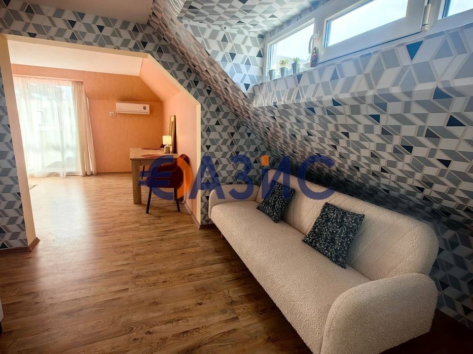 Продава се Едностаен апартамент в Несебър - 50 кв.м за 1260 €/кв.м - Снимка #2