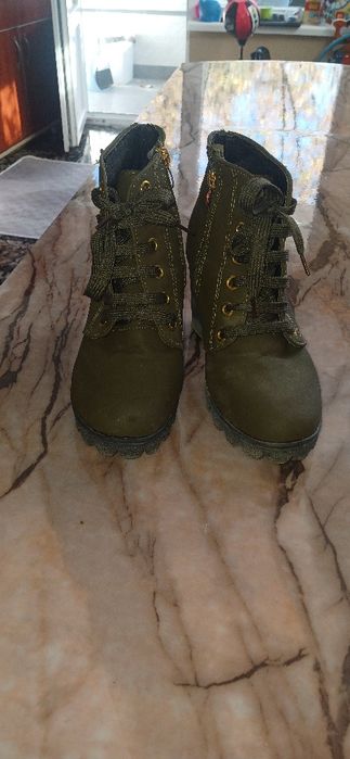 Дамски Боти с ток