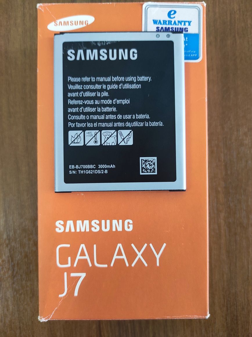 Оригинал батарейка Samsung  Galaxy J7