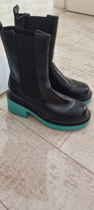 Ботуши черно и зелено