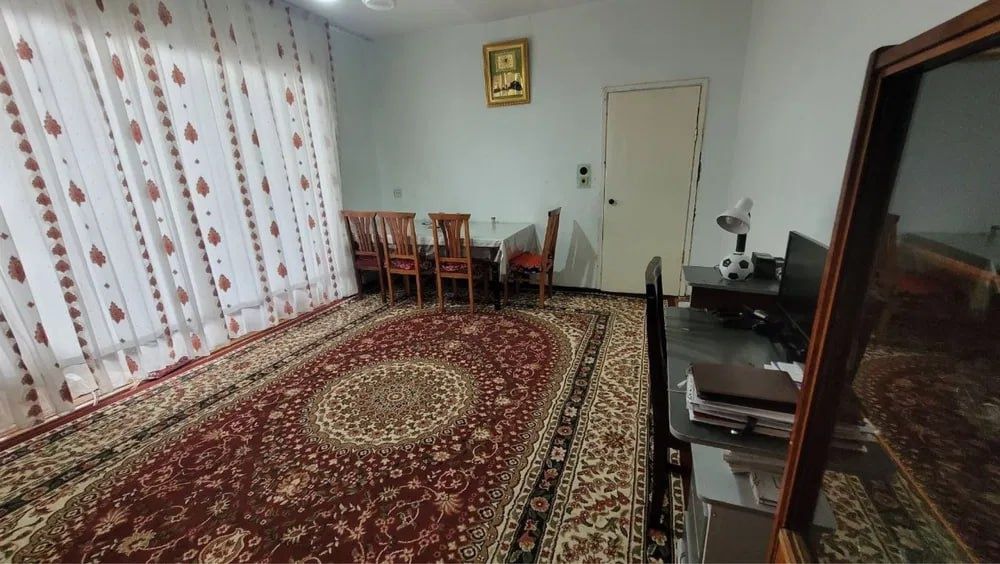 Продаётся квартира! Юнусабадский р-он 6 кв, 2/4/4