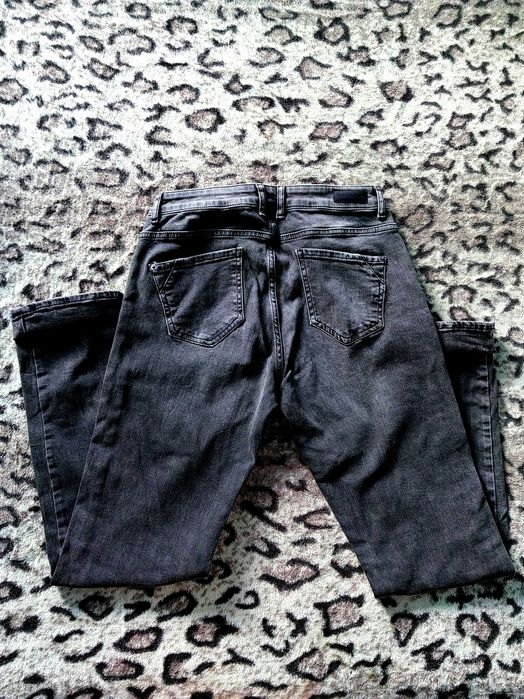 Blugi dama negri noi cu etichetă